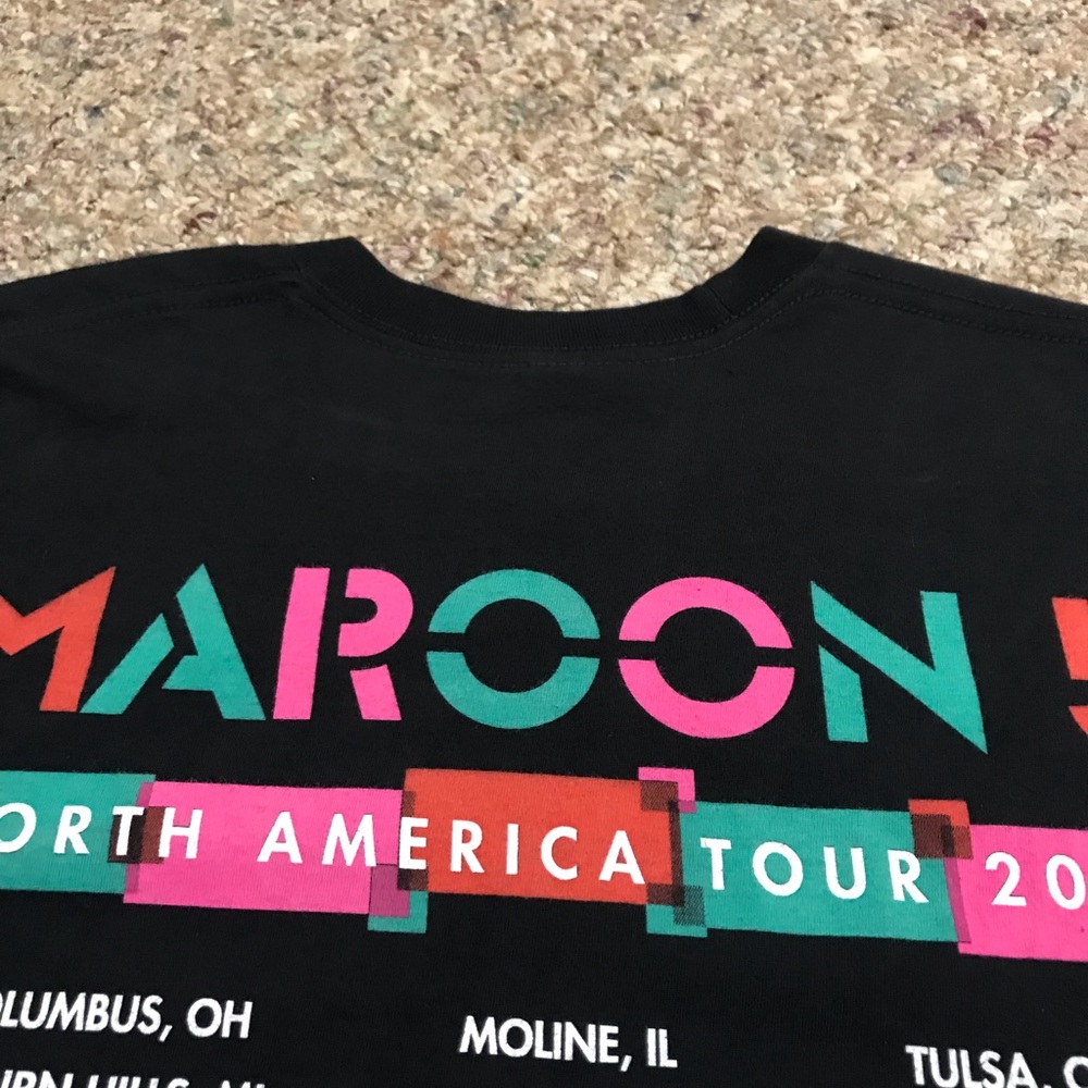 🎸 ‘13 Maroon 5 Maroon Five Band World Tour Columned Colors Tee Shirt - Picture 12 of 14